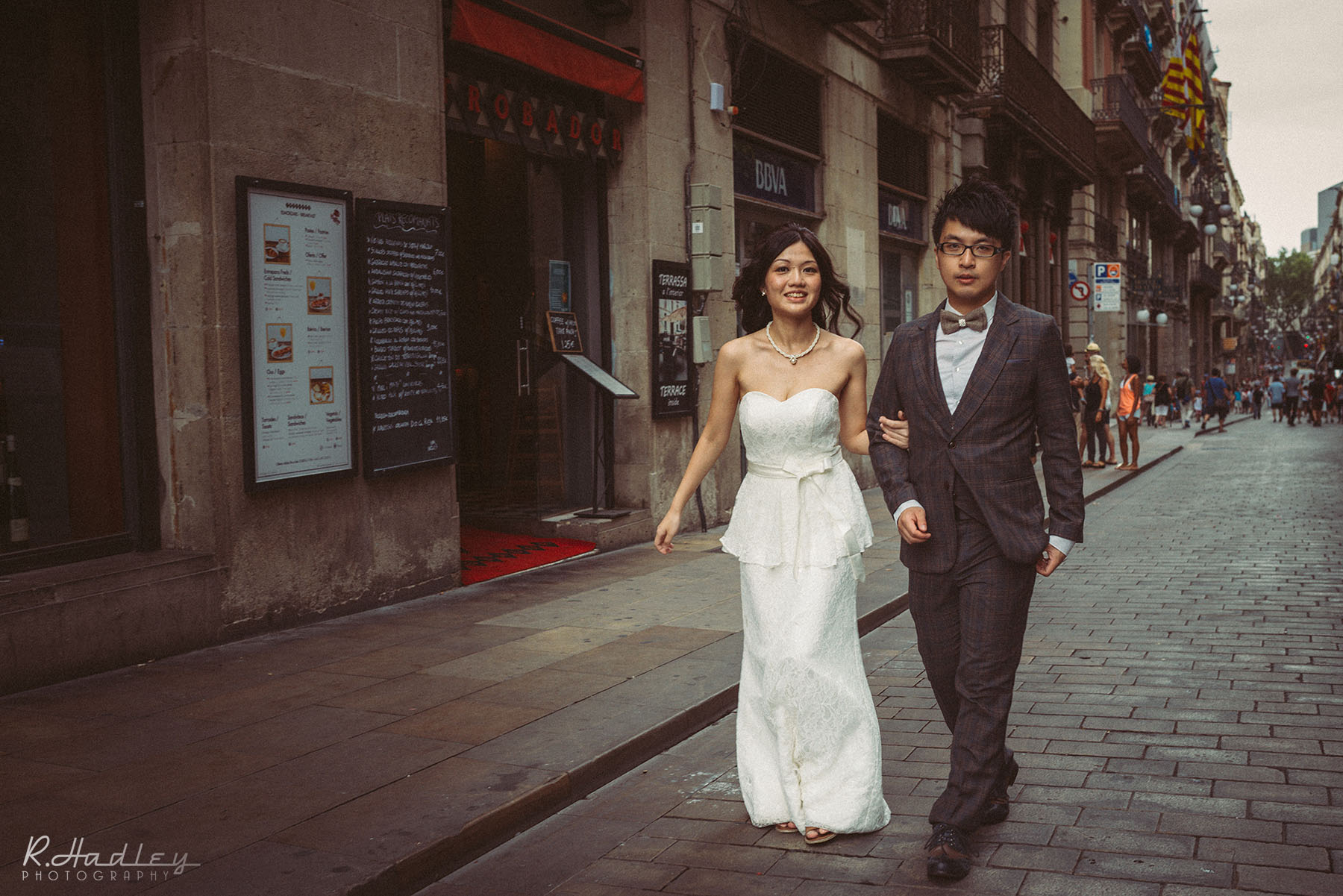 Wedding portrait photo session in Barcelona