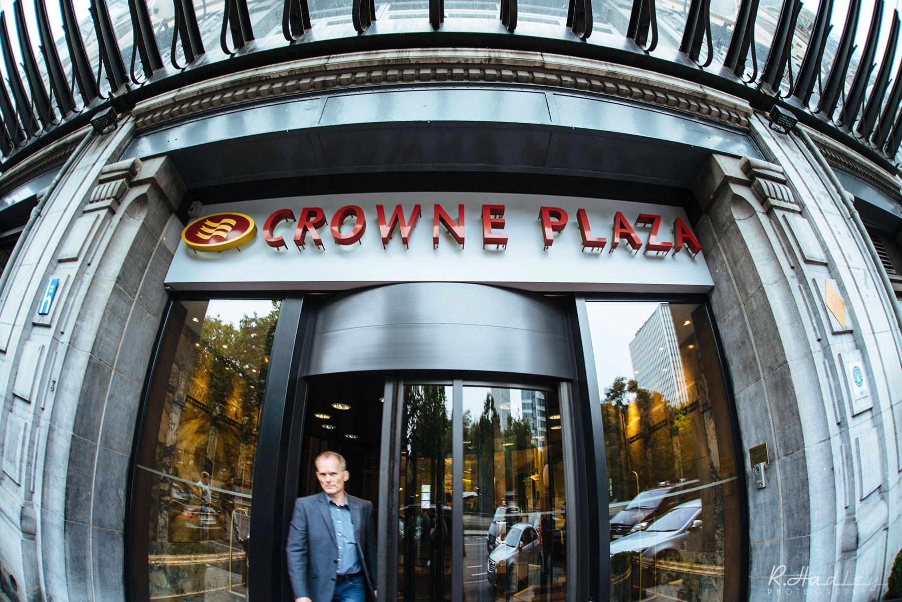 Corporate Event photographer at the Crowne Plaza in Brussels