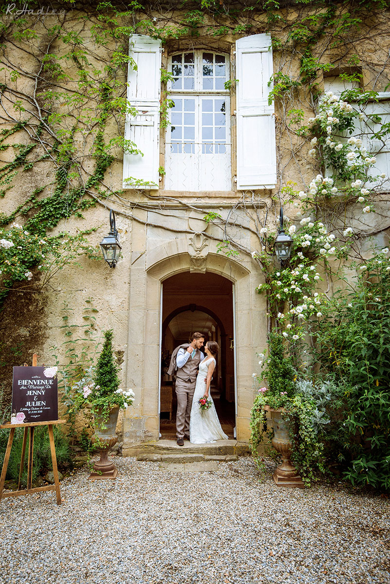 Wedding at L’Abbaye-Chateau de Camon in the South of France